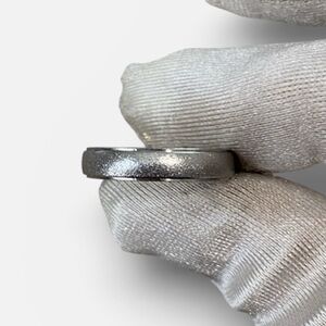 Sparkling Silver Textured Stainless Steel Ring Engagement Wedding Anniversary